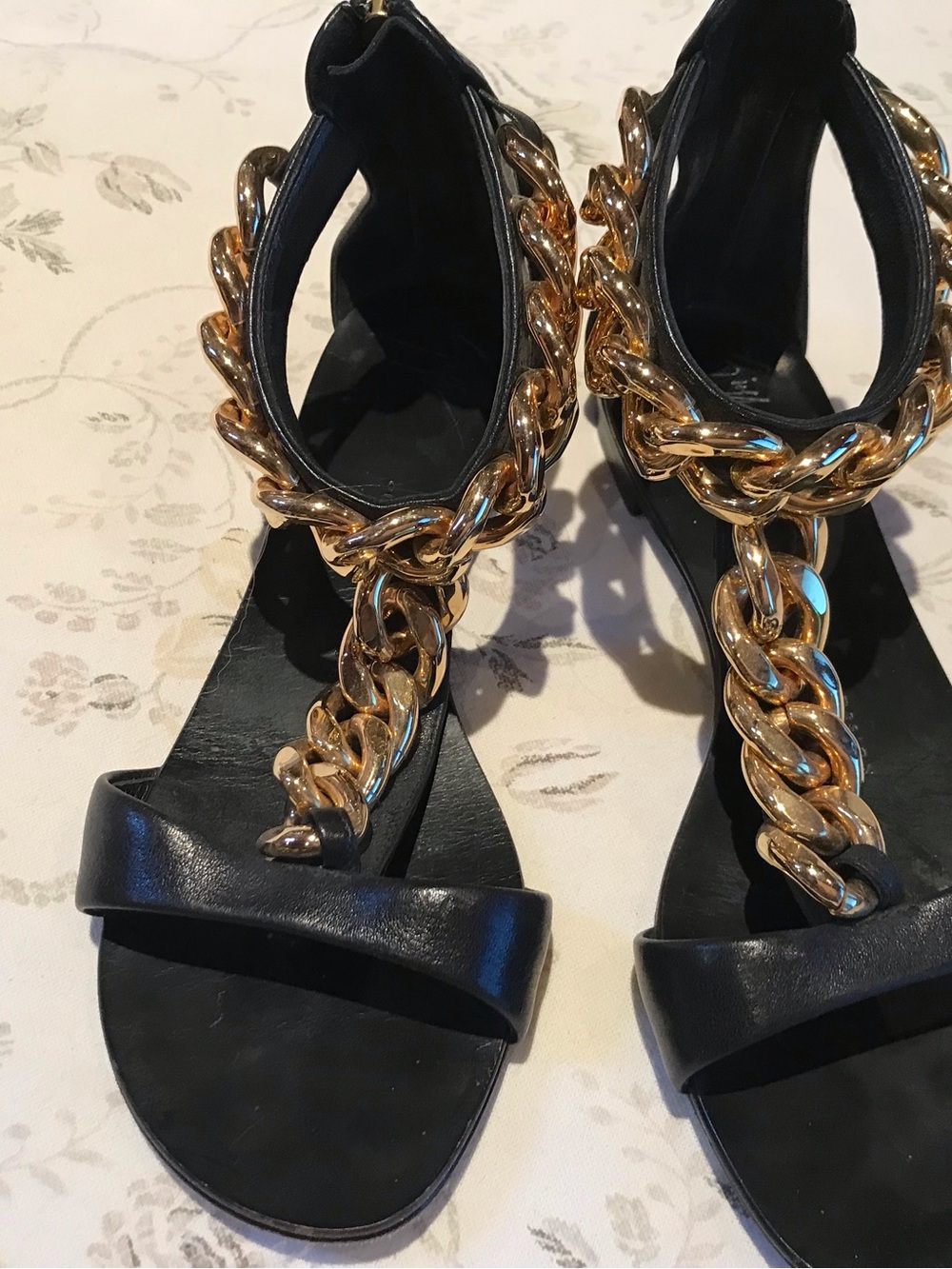 Guiseppe Zanotti  Vero Cuoio Black Sandals with Gold Chain Accent
